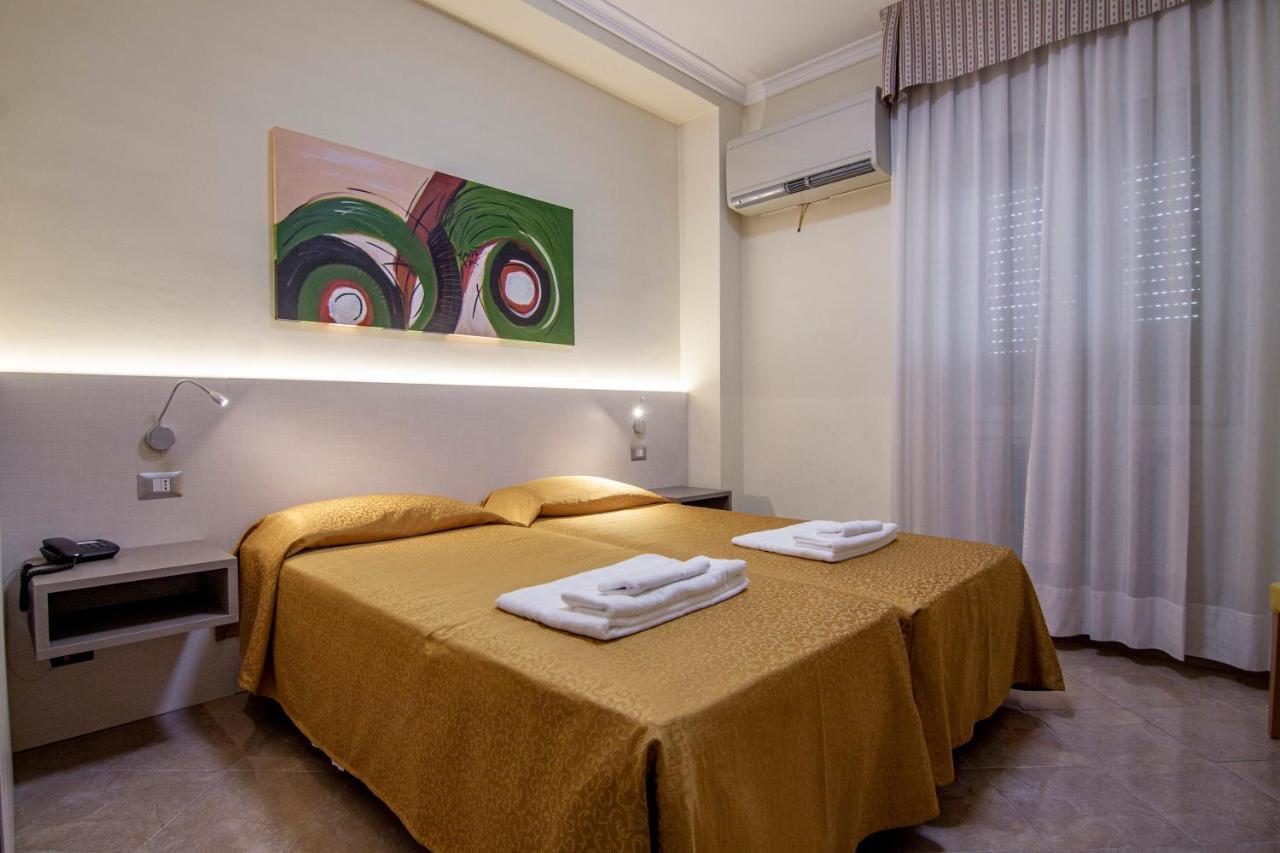 מילאנו Hotel Dei Fiori מראה חיצוני תמונה