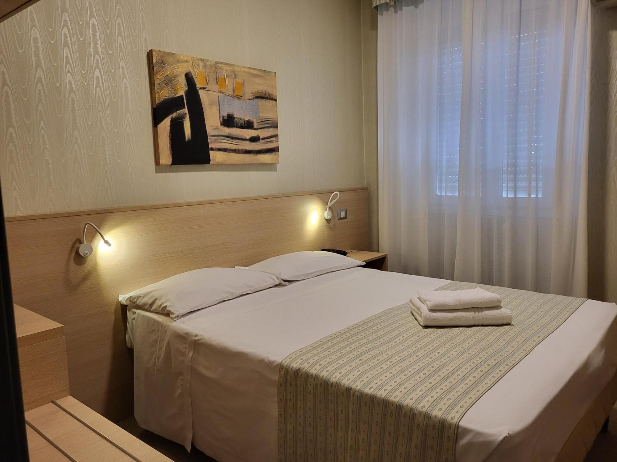 מילאנו Hotel Dei Fiori מראה חיצוני תמונה