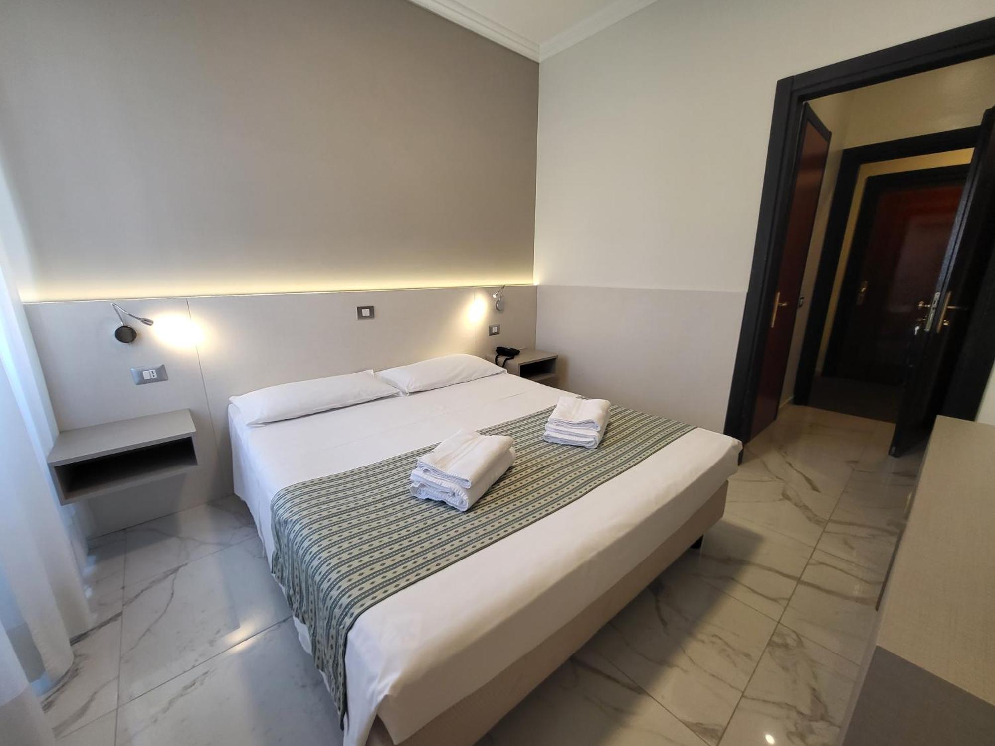 מילאנו Hotel Dei Fiori מראה חיצוני תמונה